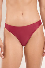 Laden Sie das Bild in den Galerie-Viewer, Bottom Touch-Carmim Essential-Comfy
