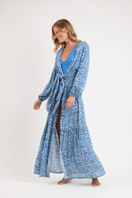 Laden Sie das Bild in den Galerie-Viewer, Chuva Long Dress Verona
