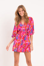 Laden Sie das Bild in den Galerie-Viewer, Flavors Mini Dress
