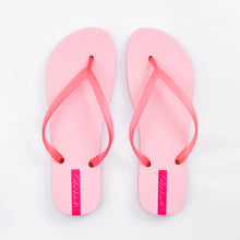 Laden Sie das Bild in den Galerie-Viewer, Light Pink Slim
