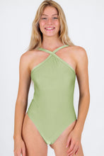 Laden Sie das Bild in den Galerie-Viewer, Oliva High-Neck
