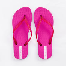 Laden Sie das Bild in den Galerie-Viewer, Pink Slim
