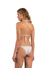 Laden Sie das Bild in den Galerie-Viewer, Model Back: Rio De Sol Unterteil Bottom Bora-White Lacinho

