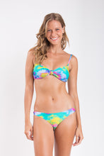 Laden Sie das Bild in den Galerie-Viewer, Model Front: Rio De Sol Unterteil Bottom Fusion Essential

