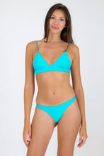 Laden Sie das Bild in den Galerie-Viewer, Model Front: Rio De Sol Unterteil Bottom Jade Nice-Fio
