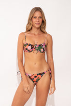 Laden Sie das Bild in den Galerie-Viewer, Model Front: Rio De Sol Unterteil Bottom Jolie Ibiza-Comfy
