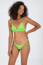 Laden Sie das Bild in den Galerie-Viewer, Model Front: Rio De Sol Unterteil Bottom Lemon Ibiza
