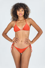 Laden Sie das Bild in den Galerie-Viewer, Model Front: Rio De Sol Unterteil Bottom Paprica Ibiza-Comfy
