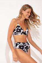 Laden Sie das Bild in den Galerie-Viewer, Image 06: Rio De Sol Unterteil Bottom Poppy Hotpants
