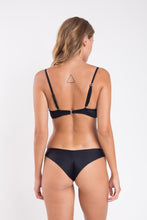 Laden Sie das Bild in den Galerie-Viewer, Model Back: Rio De Sol Unterteil Bottom Touch-Black Nice
