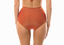 Laden Sie das Bild in den Galerie-Viewer, Model Back: Rio De Sol Unterteil Calcinha Radiante Canela Hot Pant
