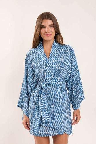 Model Front: Rio De Sol Strandkleid Chuva Kimono
