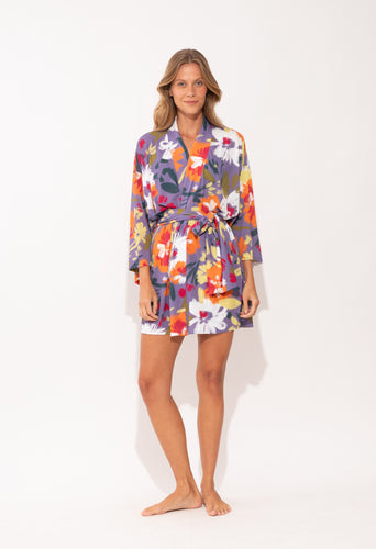Model Front: Rio De Sol Strandkleid Garden-Flower Kimono