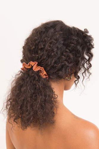 Model Front: Rio De Sol Haar-Accessoires Nocciola Scrunchie