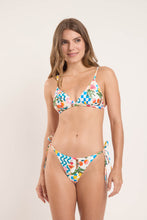 Laden Sie das Bild in den Galerie-Viewer, Model Front: Rio De Sol Set Set Al-Mare Tri-Fixo Cheeky-Micro
