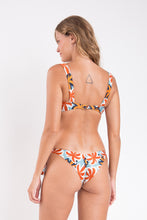 Laden Sie das Bild in den Galerie-Viewer, Model Back: Rio De Sol Set Set Kauai Amelia Italy
