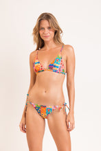 Laden Sie das Bild in den Galerie-Viewer, Model Front: Rio De Sol Set Set Love-Trip Tri-Fixo Ibiza-Comfy

