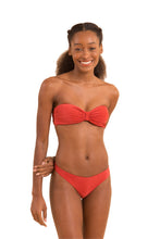 Laden Sie das Bild in den Galerie-Viewer, Image 04: Rio De Sol Set Set Malibu-Chili Bandeau-Duo Essential
