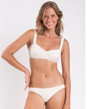 Laden Sie das Bild in den Galerie-Viewer, Gallery: Rio De Sol Set Set Malibu-Natural Amelia Essential
