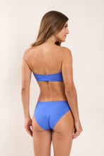 Laden Sie das Bild in den Galerie-Viewer, Model Back: Rio De Sol Set Set Pacifica Lani Waikiki
