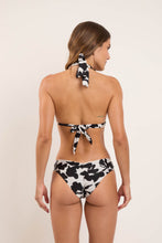 Laden Sie das Bild in den Galerie-Viewer, Model Back: Rio De Sol Set Set Poppy Mel
