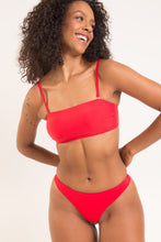 Laden Sie das Bild in den Galerie-Viewer, Image 09: Rio De Sol Set Set Rouge Bandeau-Reto Nice-Fio

