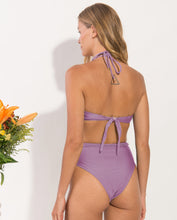 Laden Sie das Bild in den Galerie-Viewer, Image 06: Rio De Sol Set Set Shimmer-Harmonia Twist Belted-High-Waist
