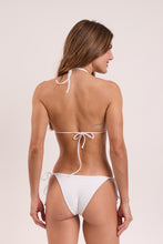 Laden Sie das Bild in den Galerie-Viewer, Model Back: Rio De Sol Oberteil Top Memphis-White Tri-Inv
