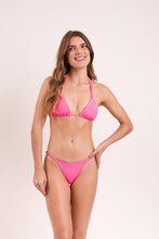 Laden Sie das Bild in den Galerie-Viewer, Model Front: Rio De Sol Oberteil Top Mtx-Ultrapink Tri-Rev
