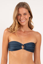 Laden Sie das Bild in den Galerie-Viewer, Gallery: Rio De Sol Oberteil Top Shimmer-Shark Mavi
