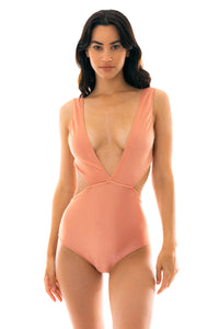 Model Front: Rio De Sol Badeanzug Trikini Ouro Rosa