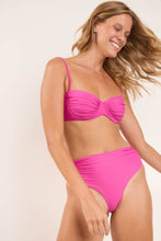 Laden Sie das Bild in den Galerie-Viewer, Top Fluity-Amor Vickie
